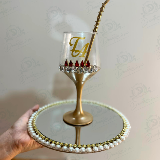 Doodh Pilae Glass
